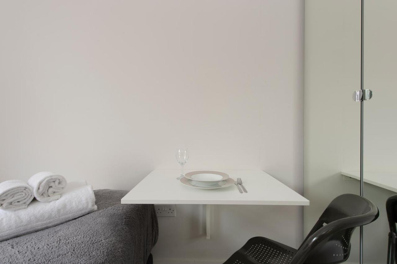Apartment Fabulous In Superb Location *